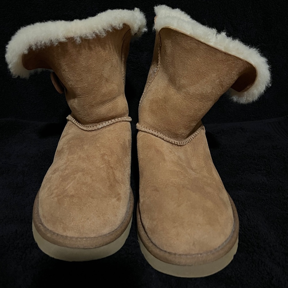 Womens size 10 uggs australia